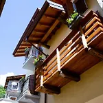 Casa Sina -la Nel Borgo Holiday home