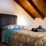 Casa Sina -la Nel Borgo Holiday home Massino Visconti