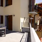 Casa Sina -la Nel Borgo * Massino Visconti