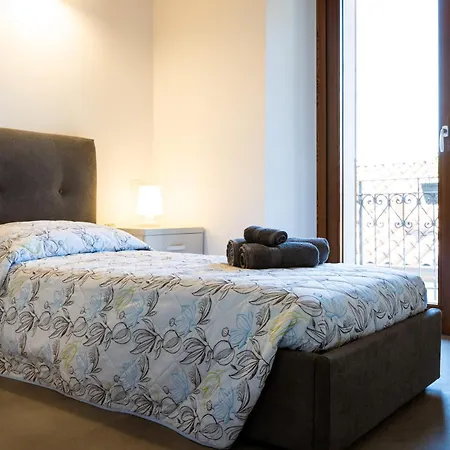 Casa Sina -la Nel Borgo Feriehus *