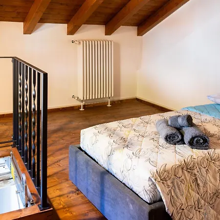 Dom wakacyjny Casa Sina -la Nel Borgo *