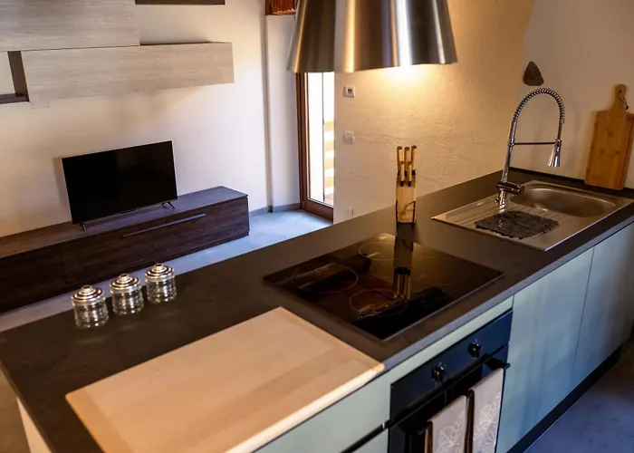 Casa Sina -la Nel Borgo * 마씨모비스꼰띠