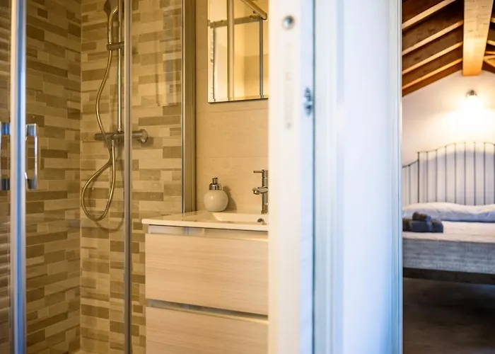 Casa Sina -la Nel Borgo * Massino Visconti